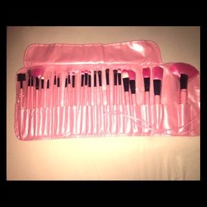 25 Piece Makeup Brush Set (Pink)